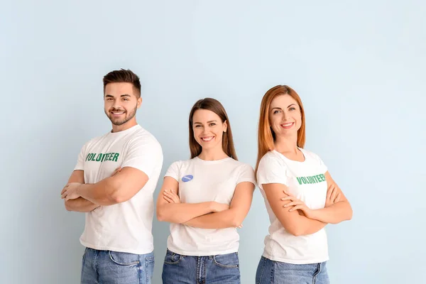 Equipo Voluntarios Sobre Fondo Color — Foto de Stock