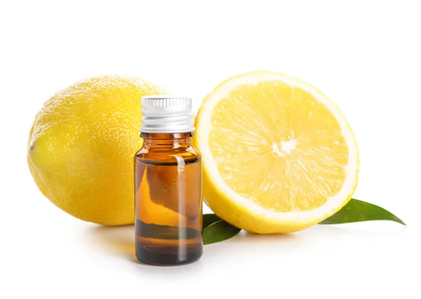 Flaska Med Citron Eterisk Olja Vit Bakgrund — Stockfoto