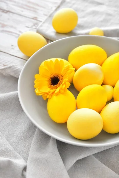 Bowl Beautiful Easter Eggs Table — Stock Photo, Image