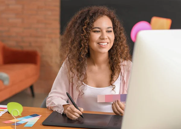 African American Designer Working Office — Stock Photo, Image