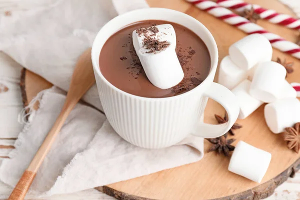 Tasse Heiße Schokolade Auf Weißem Holztisch — Stockfoto