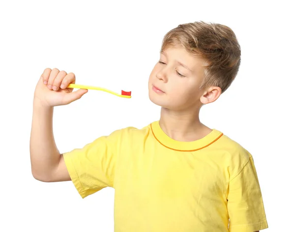 Beyaz Arka Plan Üzerinde Diş Fırçası Ile Şirin Küçük Çocuk — Stok fotoğraf