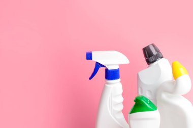 Renk arkaplanına temizleme malzemeleri