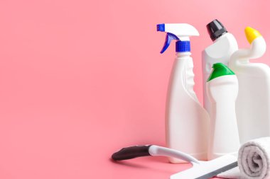 Renk arkaplanına temizleme malzemeleri