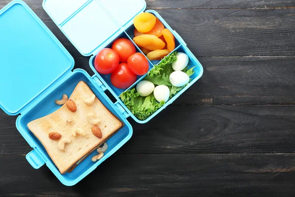 Schulessenbox Mit Leckerem Essen Auf Dem Tisch — Stockfoto