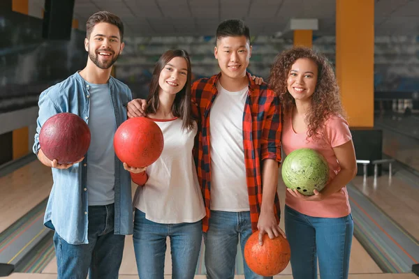 mutlu arkadaş bowling Club