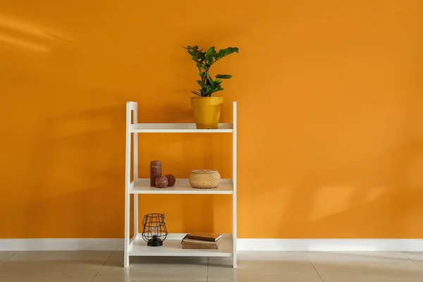 Modern Shelf Unit Color Wall — Stock Photo, Image