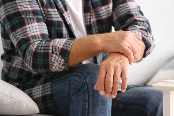 Senior Man Suffering Parkinson Syndrome Home Closeup — Stock Photo, Image