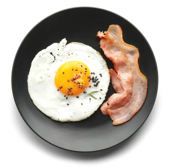 Plate Fried Egg Bacon White Background — Stock Photo, Image