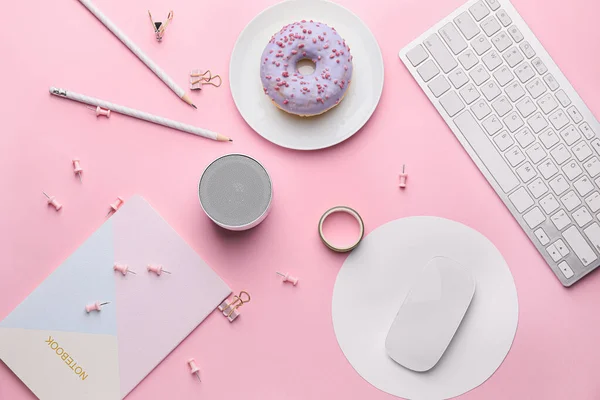 Modern Devices Stationery Doughnut Pink Background — Stock Photo, Image