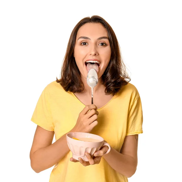 Junge Frau Mit Leckerem Joghurt Auf Weißem Hintergrund — Stockfoto