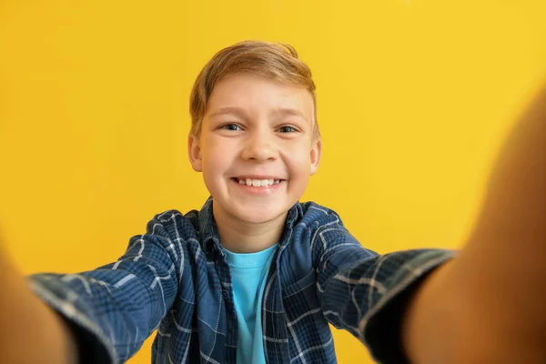 Happy Little Boy Healthy Teeth Taking Selfie Color Background — Stock Photo, Image