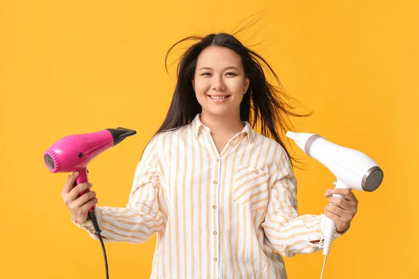 Beautiful Asian Woman Hair Dryers Color Background — Stock Photo, Image