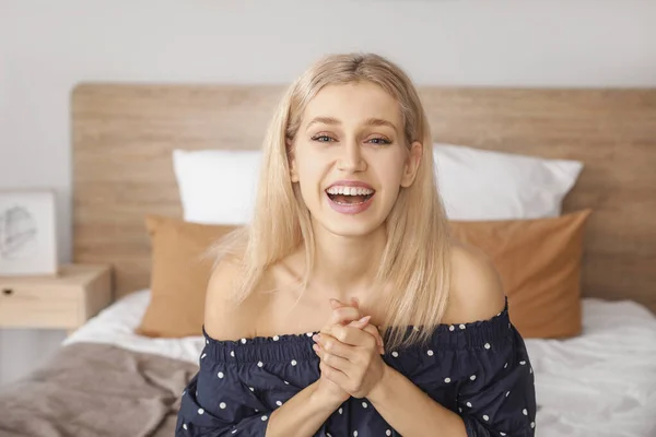 Young Woman Video Chatting Home — Stock Photo, Image