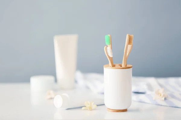 Tooth Brushes Paste Light Table — Stock Photo, Image