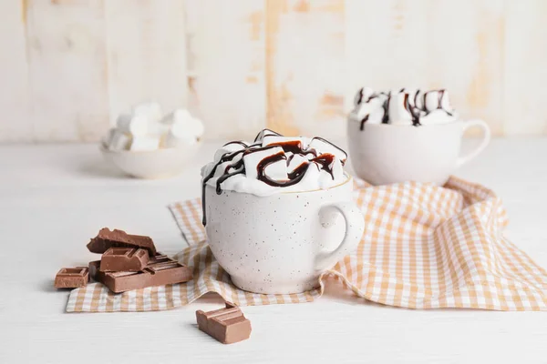 Copa Chocolate Caliente Sobre Mesa Madera Blanca — Foto de Stock