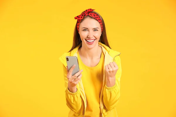 Happy Young Woman Mobile Phone Color Background — Stock Photo, Image