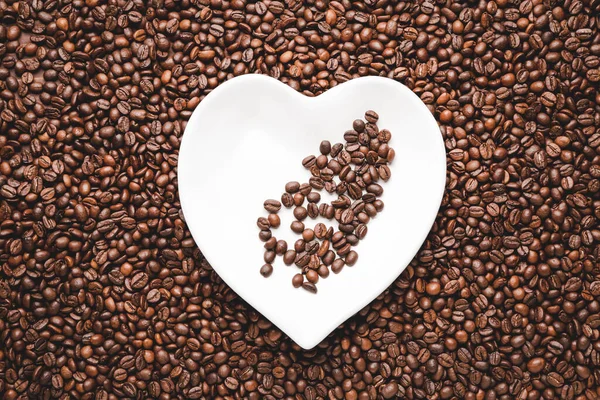 Hartvormige Plaat Gebrande Koffiebonen — Stockfoto