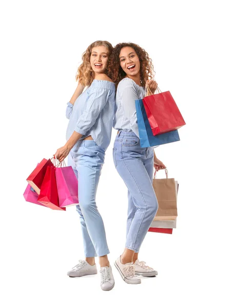 Mooie Jonge Vrouwen Met Boodschappentassen Witte Achtergrond — Stockfoto