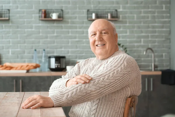 Retrato Del Anciano Casa — Foto de Stock