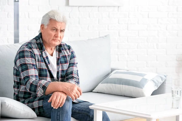 Senior Man Suffering Parkinson Syndrome Home — Stock Photo, Image