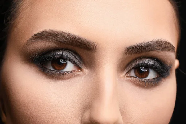 Young Woman Beautiful Makeup Closeup — Stock Photo, Image