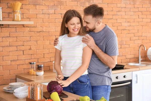 Happy Young Couple Cooking Kitchen — Stock Photo, Image