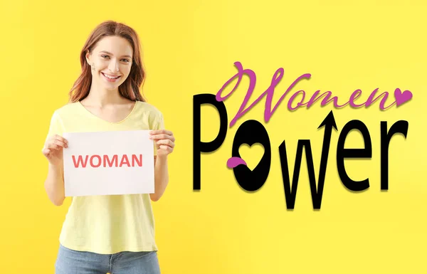 Junge Dame Und Text Women Power Auf Farbigem Hintergrund Konzept — Stockfoto