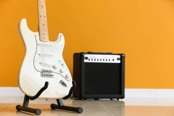 Modern Guitar Amplifier Color Wall — Stock Photo, Image