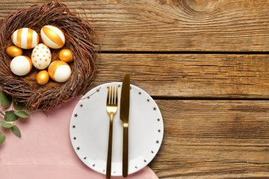 Paskalya kutlaması için güzel bir masa.