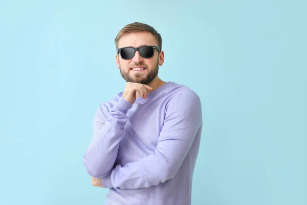 Young Man Stylish Sunglasses Color Background — Stock Photo, Image