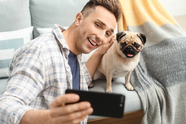 Handsome Man Taking Selfie Cute Pug Dog Home — Stock Photo, Image