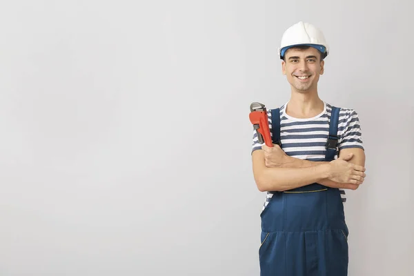 Hermoso Trabajador Masculino Sobre Fondo Claro —  Fotos de Stock