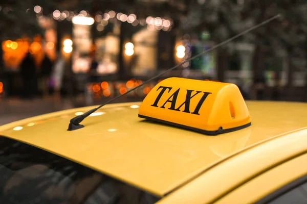 Ταξί Στέγη Πάνω Φως Closeup — Φωτογραφία Αρχείου