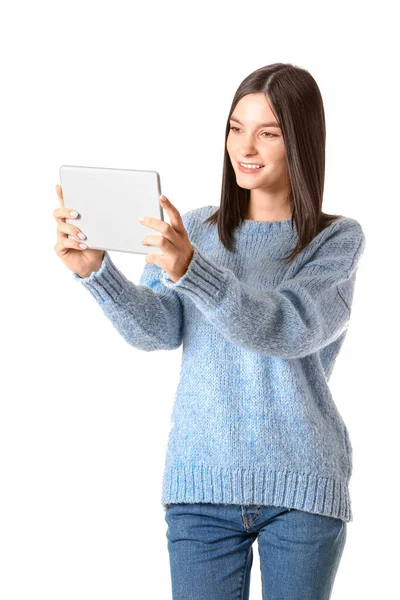 Junge Frau Mit Tablet Computer Auf Weißem Hintergrund — Stockfoto