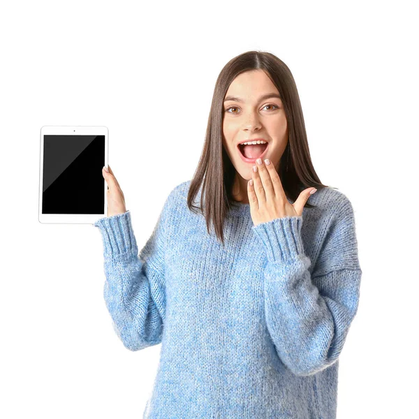Šťastná Mladá Žena Počítačem Tablet Bílém Pozadí — Stock fotografie
