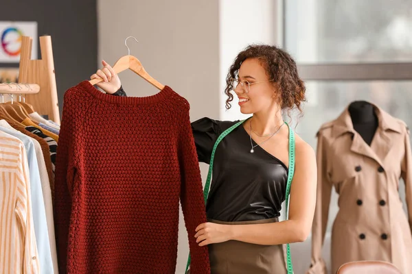 Female Clothes Stylist Working Office — Stock Photo, Image