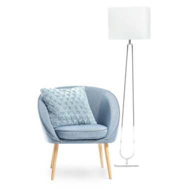 beyaz zemin üzerinde modern koltuk