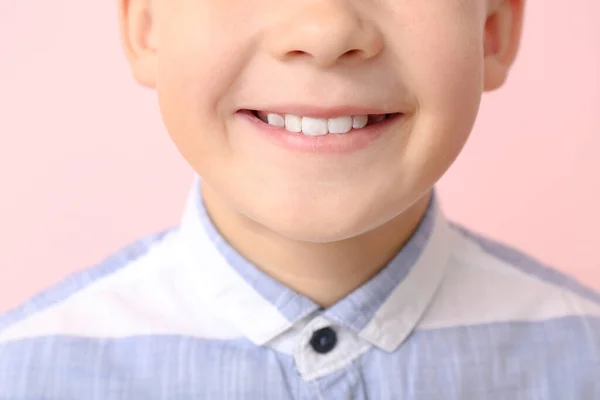 Happy Little Boy Healthy Teeth Color Background Closeup — Stock Photo, Image