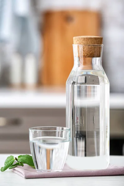 Glass Bottle Fresh Cold Water Table Kitchen — Stock Photo, Image