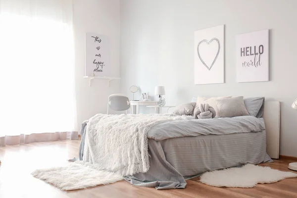 Interior Beautiful Modern Bedroom — Stock Photo, Image