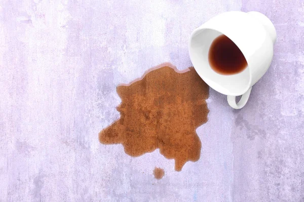 Beker Omgedraaid Koffie Gemorst Tafel — Stockfoto
