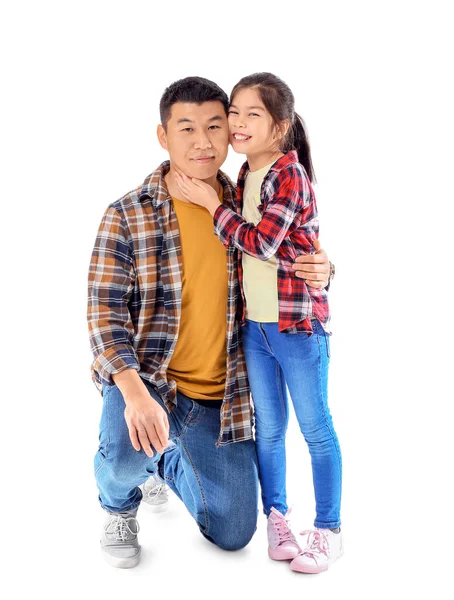 Glad Asiatisk Man Och Hans Lilla Dotter Vit Bakgrund — Stockfoto