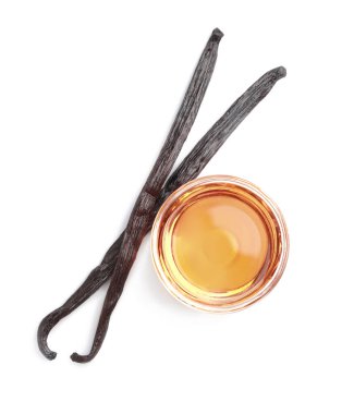 Beyaz arkaplanda vanilya özlü kase