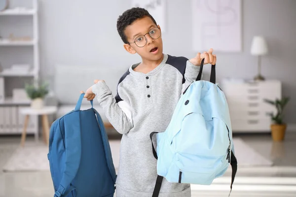 Cute African American Schoolboy Backpacks Home — Φωτογραφία Αρχείου