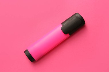 Renk arkaplanındaki kalıcı işaretleyici