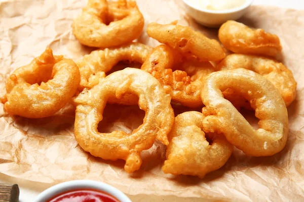 Crispy Fried Onion Rings Table — Stock Photo, Image