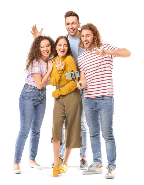 Amigos Tomando Selfie Sobre Fondo Blanco — Foto de Stock