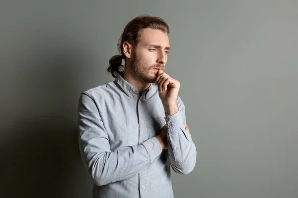 Portrait Worried Young Man Grey Background — Stock Photo, Image