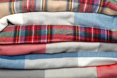 Arkaplan olarak güzel eşarplar, yakın plan